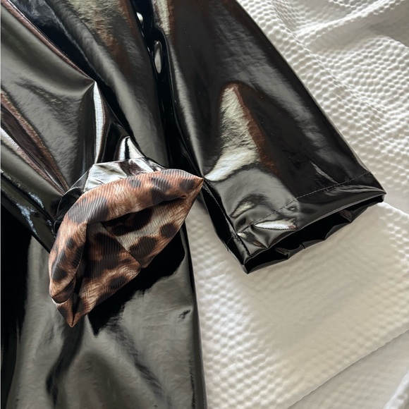 MYCRA PAC Black Patent Trench Raincoat - Picture 9 of 15